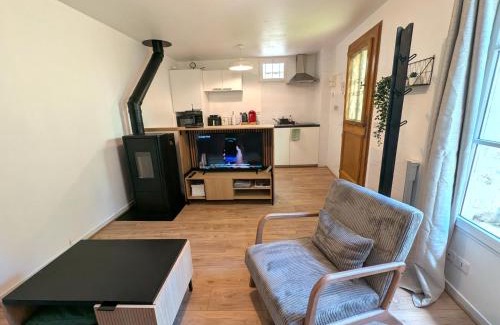 Meaux Apartment | Maison & jardin proche Disney, Paris, Val d'Europe
