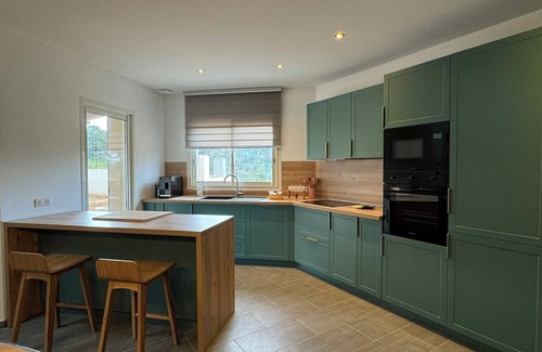 Saint-Julien House | Maison L'escapade, une Maison de Campagne Spacieuse et Élégante en Provence