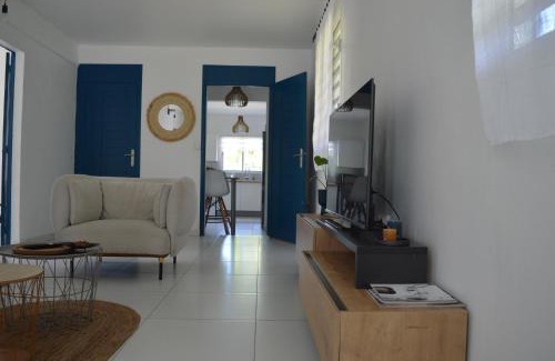 Saint-Claude House | Maison La Caféière