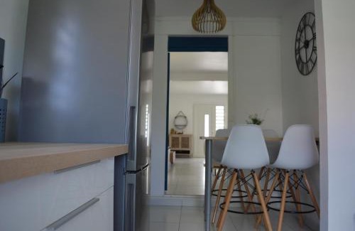 Saint-Claude House | Maison La Caféière