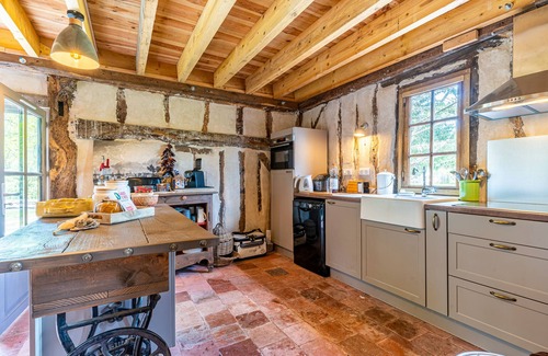 Trensacq House | Maison La Grange with Shared Pool and Air Conditioning in Trensacq