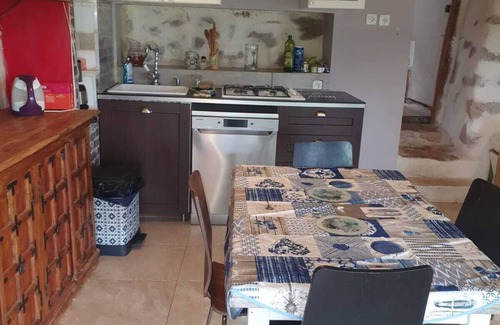 Le Val House | Maison "La Miloune" au Coeur de la Provence Verte, Dans Quartier Calme et Arboré