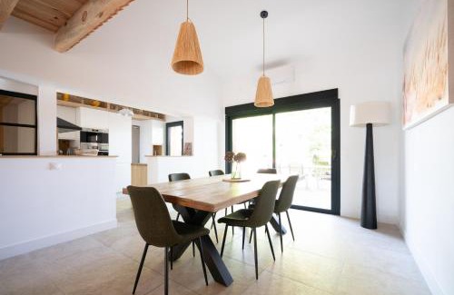 Cazaux House | Maison LaCanPon, 3 maisons réunies en bord de canal à Cazaux