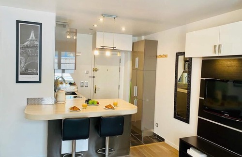 Quartier du Mail Apartment | Maison le Bac Apartments