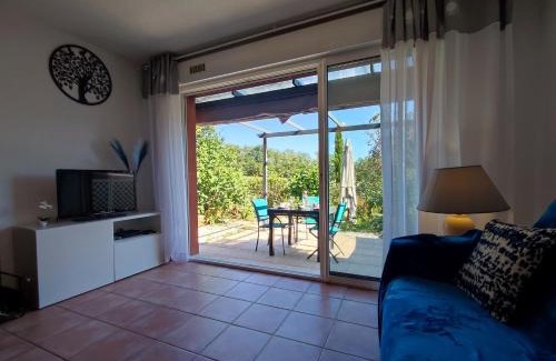 Greoux-les-Bains House | Maison Le Jas climatisée - Jardin & Piscine