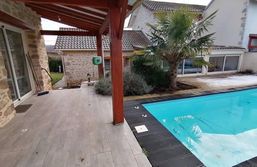 Compreignac House | Maison Limousine en Pierre Apparentes
