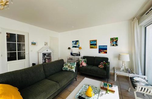 Fouras House | Maison lumineuse à Fouras, proche mer, 6 pers, 3 ch, jardin - FR-1-709-89