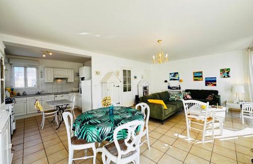 Fouras House | Maison lumineuse à Fouras, proche mer, 6 pers, 3 ch, jardin - FR-1-709-89