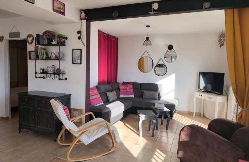 Limoux House | Maison lumineuse avec terrasse vue & parking au cœur de Limoux