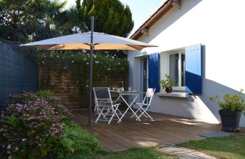 Vertou House | Maison lumineuse proche Nantes, jardin privatif, parking, Wi-Fi, cuisine équipée, équipements bébé - FR-1-306-1018