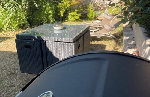 Eaubonne House | Maison Luxe + Parking + Garden. 20min Paris/CDG and train station 5 min