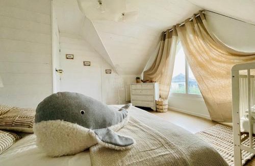 Kerlouan House | Maison Maillots et Bigorneaux, 15 pers, jacuzzi, 40m de la mer