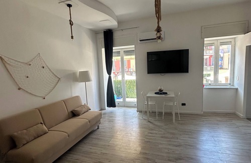 Pozzuoli House | Maison Margot