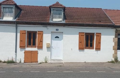 Moulins Apartment | Maison meublée avec parking