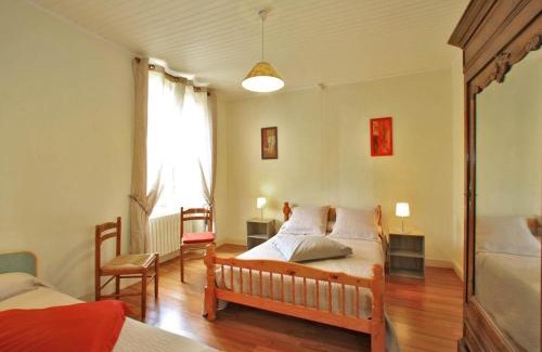 Calviac-en-Perigord House | Maison mitoyenne avec piscine partagée en Dordogne - FR-1-616-217