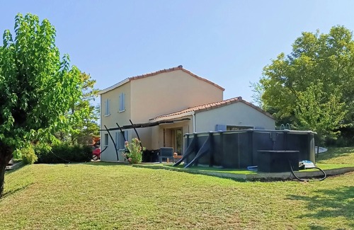 Salavas House | Maison Moderne Avec Piscine