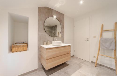 Coo House | Maison moderne Coo - jardin clos - animaux ok