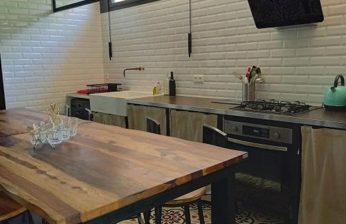 Mont-de-Marsan Apartment | Maison Nadaud avec parking privé