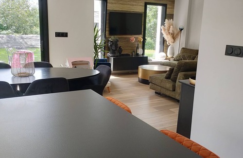 Gouesnach House | Maison Neuve Entre Quimper et les Plages