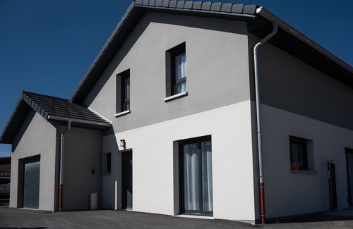 Frasne House | Maison Neuve Jura 2 à 10 Personnes