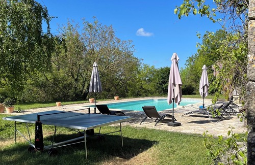 Campagnac-les-Quercy Villa | Maison Nina: un Ancien Corps de Ferme Rénové Avec Piscine, Entre Dordogne et Lot