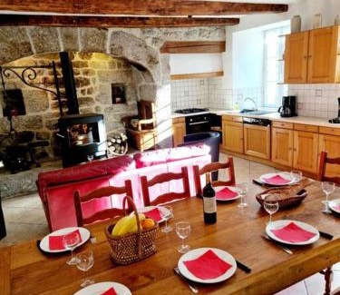 Huparlac House | Maison paysanne, proche Aubrac