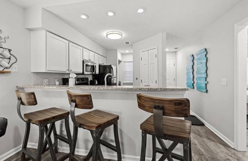 The Dunes Condo | Maison Place Unit I offers a serene stay a quick walk to the Beach!
