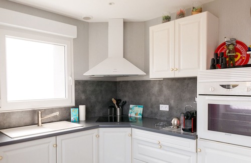 Saint-Guenole House | Maison pour 8 avec vue mer