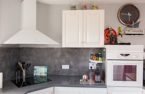 Saint-Guenole House | Maison pour 8 avec vue mer