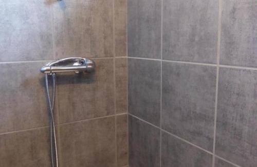 Vaumas House | Maison rénovée avec cour et terrasse à Vaumas - FR-1-489-160