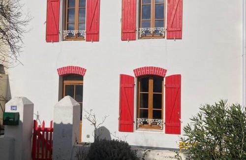 Locmaria House | Maison rénovée avec jardin, proche commerces et plage, Locmaria - FR-1-418-245