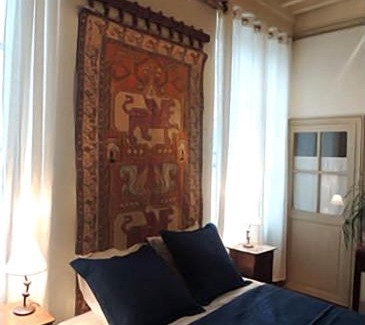 Cluny Bed & Breakfast | Maison Romane 1136