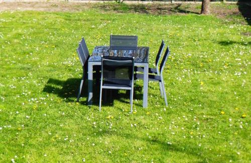 Saint-Coulomb House | Maison Saint-Coulomb