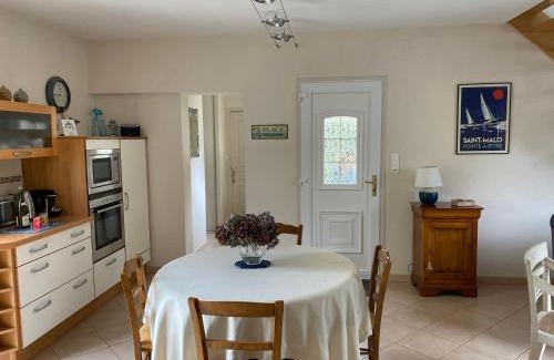 Esperance-Cottages House | Maison Saint Malo à 800 m de la plage des thermes marins