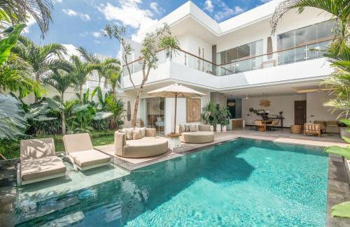 Berawa Villa | Maison Solea 2 4br Villa 400 To Finns Canggu