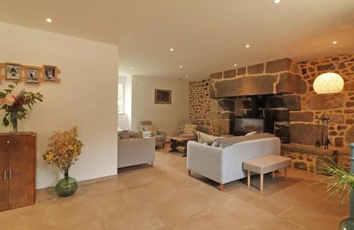 Saint-Patrice-du-Desert House | Maison spacieuse avec jardin, spa et salle de jeux - FR-1-497-187