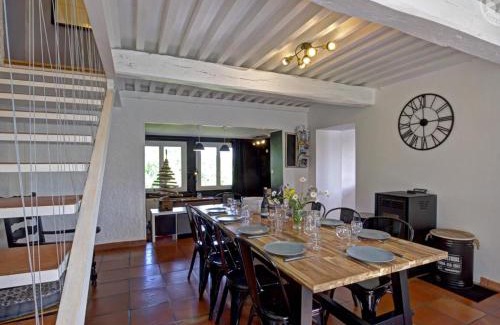 Belmont-de-la-Loire House | Maison spacieuse avec piscine privée, animaux admis, jardin et WiFi - FR-1-496-247