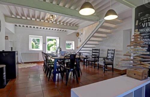 Belmont-de-la-Loire House | Maison spacieuse avec piscine privée, animaux admis, jardin et WiFi - FR-1-496-247