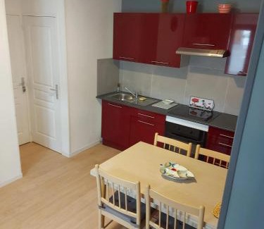 Thun-Saint-Martin House | Maison spacieuse à Thun-Saint-Martin avec jardin