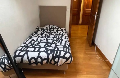 Bagneux House | Maison Spacieuse à Bagneux Options Clim et Parking