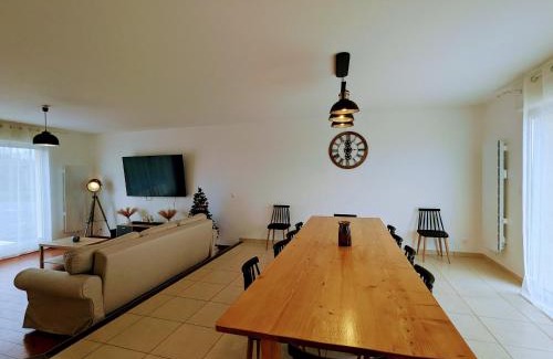 Vicq-sur-Nahon House | Maison spacieuse à la campagne avec jardin, 4 chambres, proche château de Valençay et Zoo de Beauval - FR-1-591-562