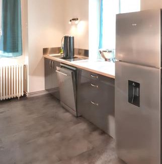 Montsalvy House | Maison spacieuse à Montsalvy avec grand jardin et terrasse