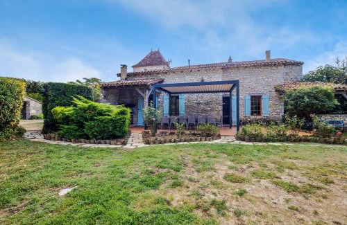 Thenac House | Maison spacieuse à Thenac avec piscine privée