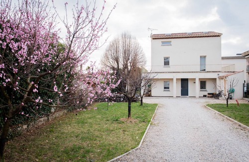 Oraison House | Maison Spacieuse en Provence