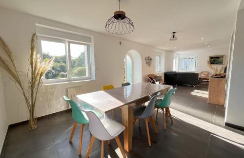 Sibiril House | Maison spacieuse pour 8 personnes, proche GR34