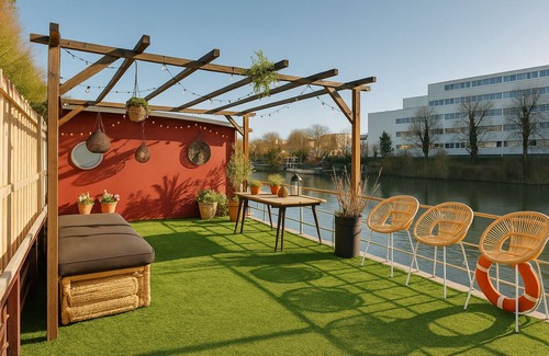 Villeneuve-la-Garenne House | Maison sur l'eau 3 chambres & Terrasse Proche Paris center