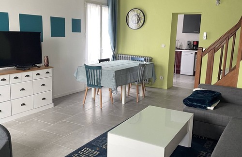 La Riche House | Maison sur la Riche à 5 km de Tours Centre et Proche des Château de Loire