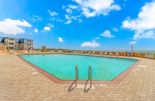 Myrtle Beach Condo | Maison Sur Mer - Oceanfront - Snowbirds Welcome-Highly Sought After
