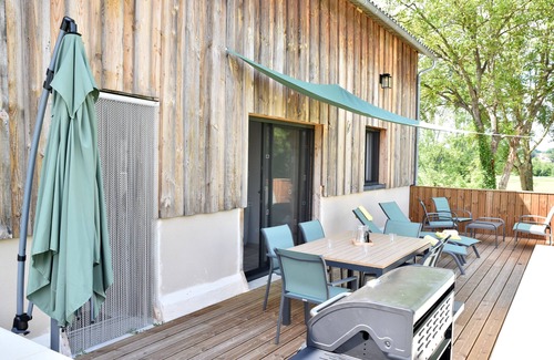 La Chapelle-aux-Saints House | Maison Très Confortable, au Calme, Avec une Grande Terrasse et un Grand Jardin