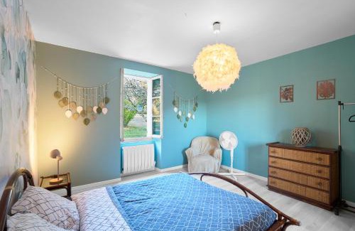 Saint-Cernin-de-lHerm House | Maison Tiny Bwa